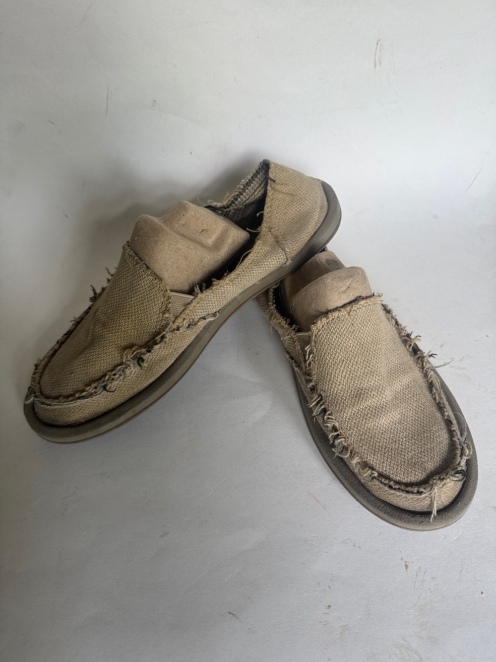 SANUK Canvas Slip On Loafers Tan Size 7 GUC